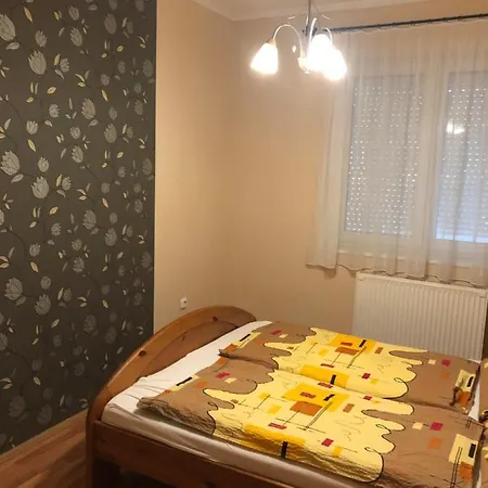 Imre Apartment Hajduszoboszlo