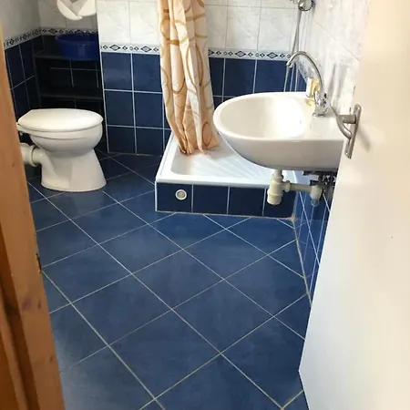 Imre Apartment
